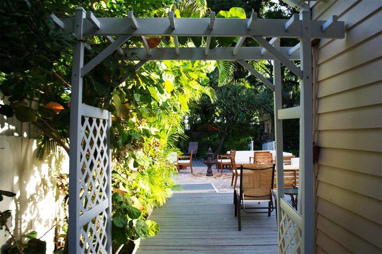 Duval House Bed and Breakfast Key West Buitenkant foto